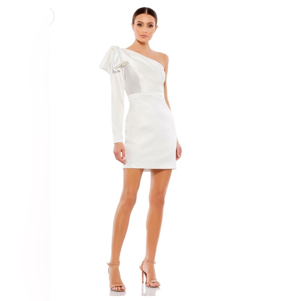 Mac Duggal 26500 One Shoulder Long Sleeve Satin Mini Dress White Size 6 NWT $278